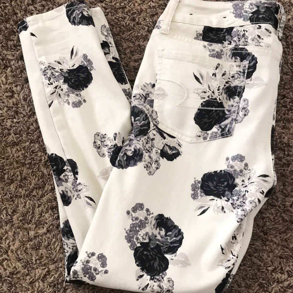 Floral stretch skinny jeans